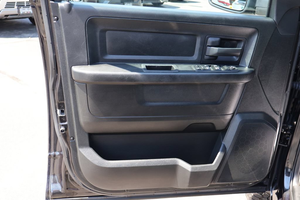 Used 2018 RAM 1500 Express w/ Express Value Package AWD/4WD image 16