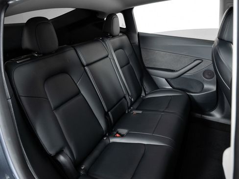 Used 2022 Tesla Model Y Performance image 24