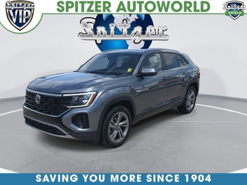 Used 2024 Volkswagen Atlas Cross Sport SE FWD image 4