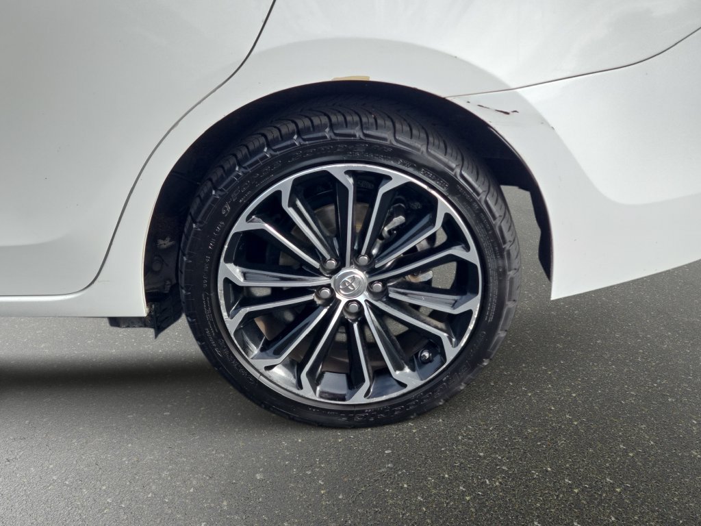Used 2016 Toyota Corolla S FWD image 34