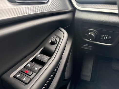 New 2026 Jeep Grand Cherokee Laredo X AWD/4WD image 17