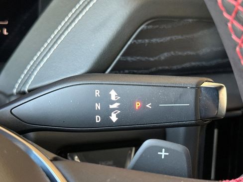 Certified 2025 GMC Yukon XL AT4 Ultimate AWD/4WD image 23