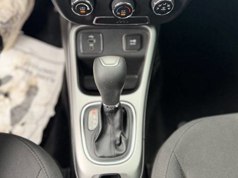 Used 2018 Jeep Compass Sport FWD image 16