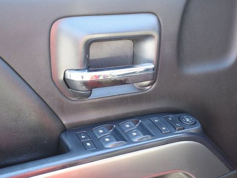 Used 2018 Chevrolet Silverado 1500 LT image 11