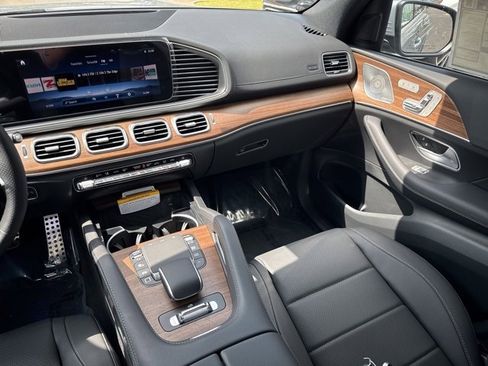 New 2025 Mercedes-Benz GLS 450 4MATIC image 15