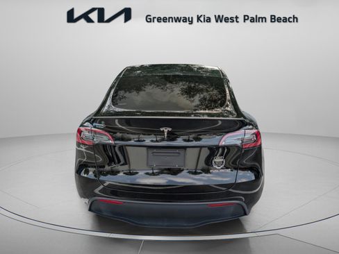 Used 2024 Tesla Model Y Performance AWD/4WD image 6
