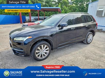 Used 2017 Volvo XC90 T5 Momentum w/ Vision Package
