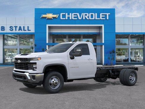 Used 2026 Chevrolet Silverado 3500 W/T w/ WT Convenience Package RWD image 2