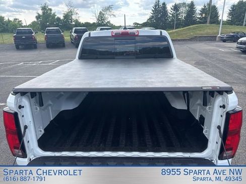 Used 2023 Chevrolet Colorado LT w/ LT Convenience Package III AWD/4WD image 32