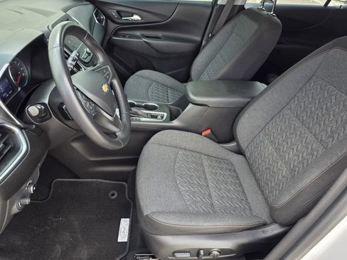 Used 2022 Chevrolet Equinox LT FWD image 12