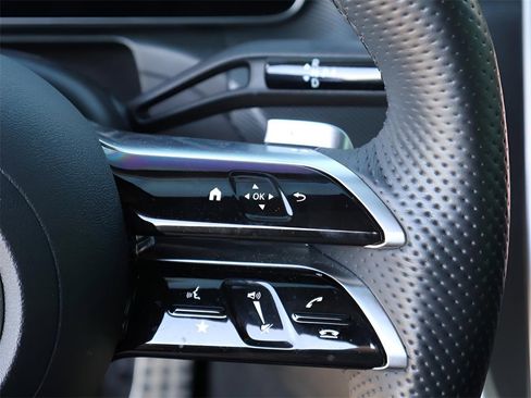 Used 2024 Mercedes-Benz C 300 4MATIC Sedan image 33