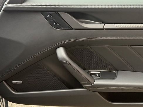 Used 2026 Porsche 911 GTS image 27