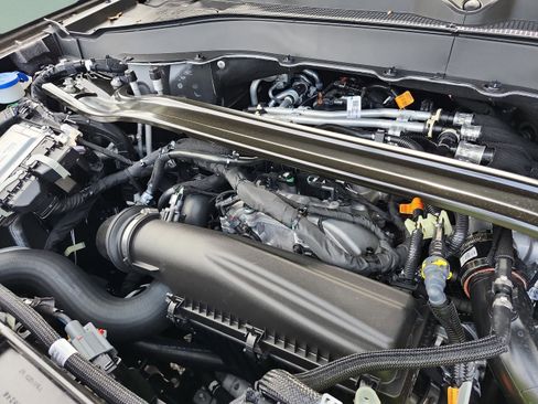 New 2026 Ford Explorer ST-Line image 21