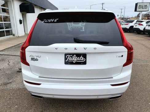 Used 2021 Volvo XC90 T6 Momentum w/ Climate Package image 6