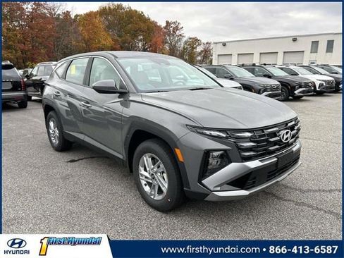 New 2026 Hyundai Tucson SE image 1