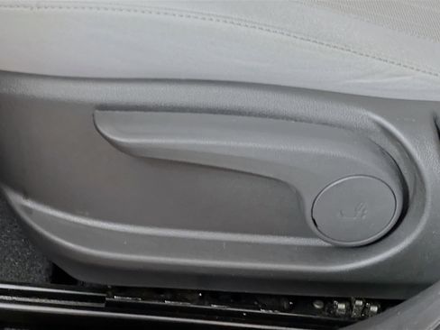 Used 2022 Hyundai Kona SEL image 16