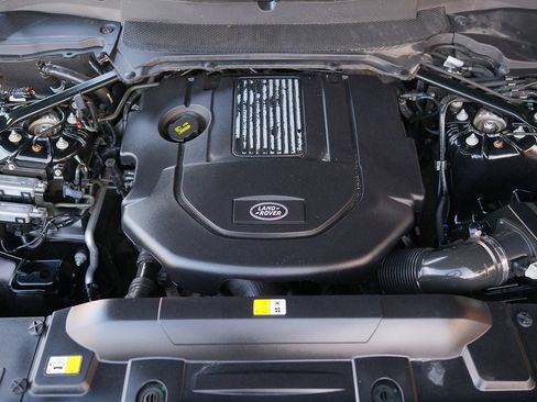 Used 2018 Land Rover Range Rover Sport HSE AWD/4WD image 9