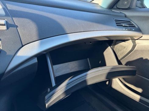 Used 2011 Honda Accord EX-L image 23