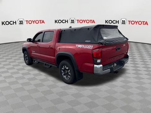 Used 2019 Toyota Tacoma TRD Off-Road AWD/4WD image 6