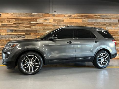 Used 2018 Ford Explorer Sport w/ Equipment Group 401A AWD/4WD image 15