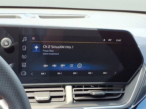 New 2026 Chevrolet Trax RS w/ Sunroof Package image 10