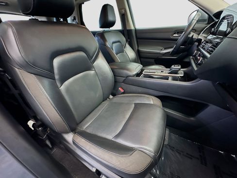 Used 2022 Nissan Pathfinder SL w/ SL Premium Package image 15