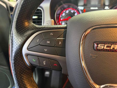 Used 2019 Dodge Charger Scat Pack w/ Technology Group RWD image 32