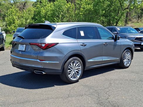Used 2022 Acura MDX SH-AWD w/ Advance Package image 6