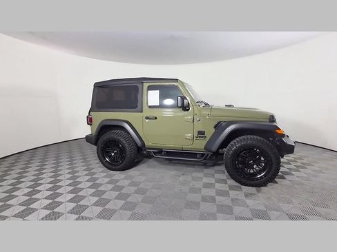 Used 2025 Jeep Wrangler Sport AWD/4WD image 35