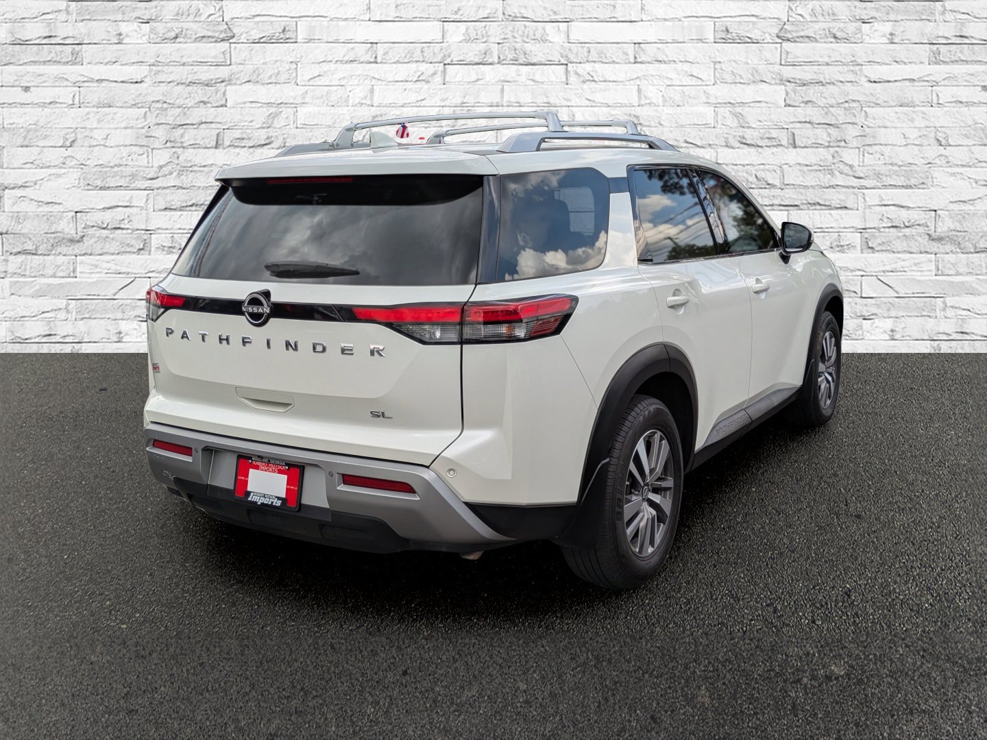 Used 2022 Nissan Pathfinder SL FWD image 6