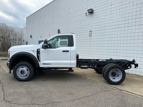 New 2026 Ford F450 XL image 2