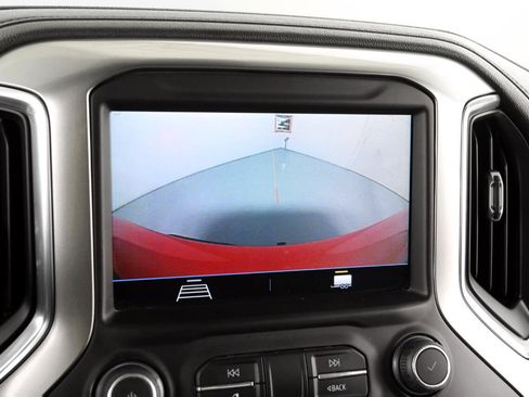 Used 2019 Chevrolet Silverado 1500 RST image 18