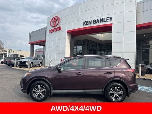 Used 2018 Toyota RAV4 XLE image 3