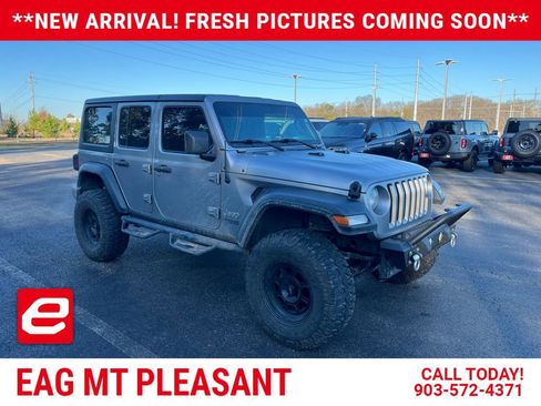 Used 2018 Jeep Wrangler Unlimited Sport S image 1