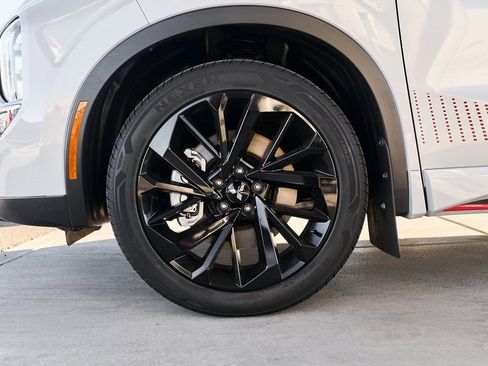 Used 2024 Mitsubishi Outlander Ralliart image 3