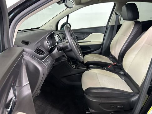 Used 2022 Buick Encore Preferred w/ Safety Package AWD/4WD image 12