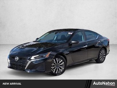 Used 2024 Nissan Altima 2.5 SV