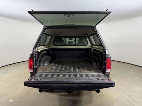 Used 2017 RAM 1500 Express AWD/4WD image 9