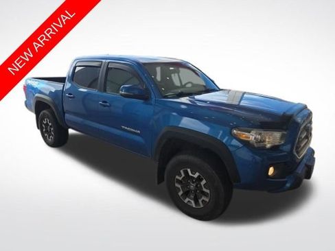 Used 2017 Toyota Tacoma TRD Off-Road w/ Premium & Technology Package image 1