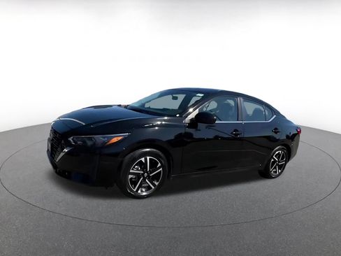 Used 2025 Nissan Sentra SV FWD image 7