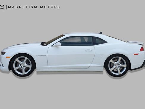 Used 2015 Chevrolet Camaro SS w/ Rear Vision Package RWD image 3