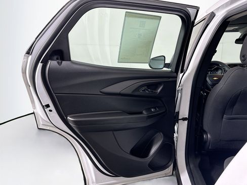 Used 2023 Chevrolet TrailBlazer LS FWD image 26