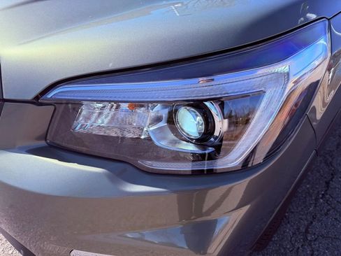 Used 2020 Subaru Forester Limited image 16