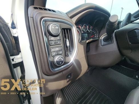 Used 2020 Chevrolet Silverado 1500 LT w/ All-Star Edition image 31