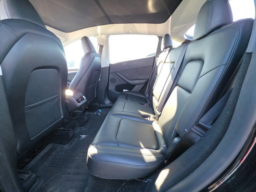 Used 2023 Tesla Model Y Long Range AWD/4WD image 8
