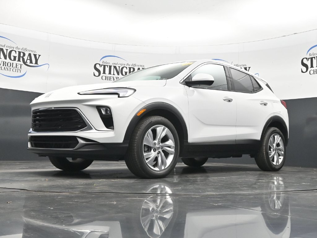 Used 2024 Buick Encore GX Preferred w/ Comfort Package FWD image 28