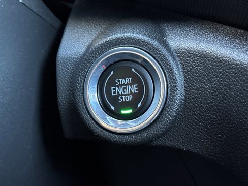 Used 2023 Chevrolet TrailBlazer RS image 19