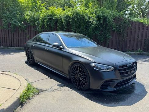 Used 2022 Mercedes-Benz S 500 S 500 4matic Sedan 4D image 3
