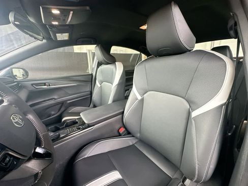Used 2025 Toyota Camry SE FWD image 14