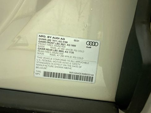 Certified 2021 Audi e-tron Premium w/ Convenience Plus Package image 39